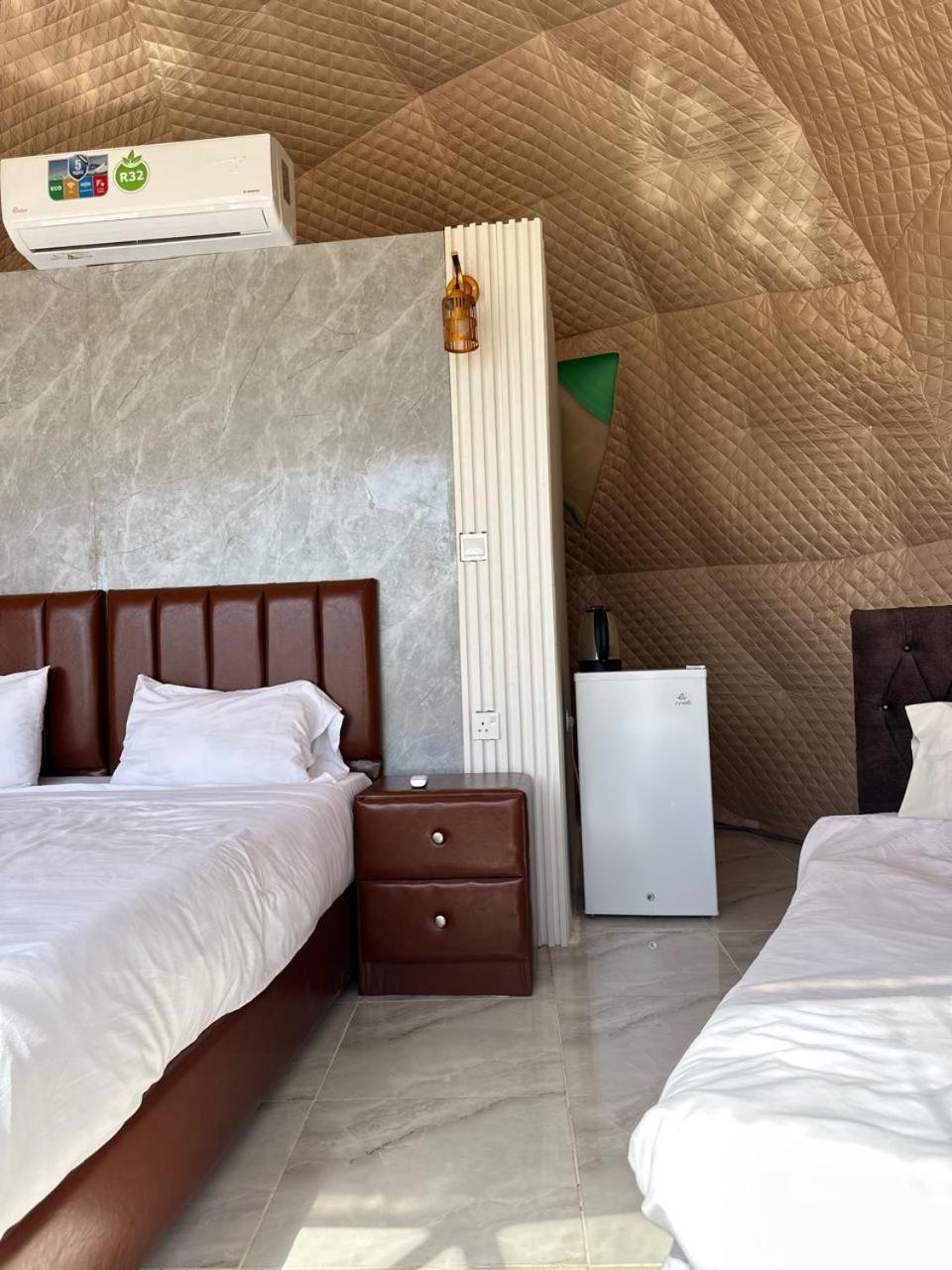 Star Magic Camp Hotel Вади Рум Екстериор снимка