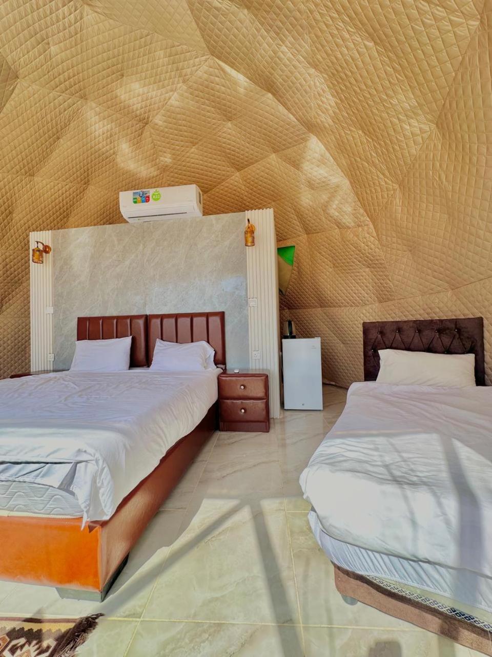 Star Magic Camp Hotel Вади Рум Екстериор снимка